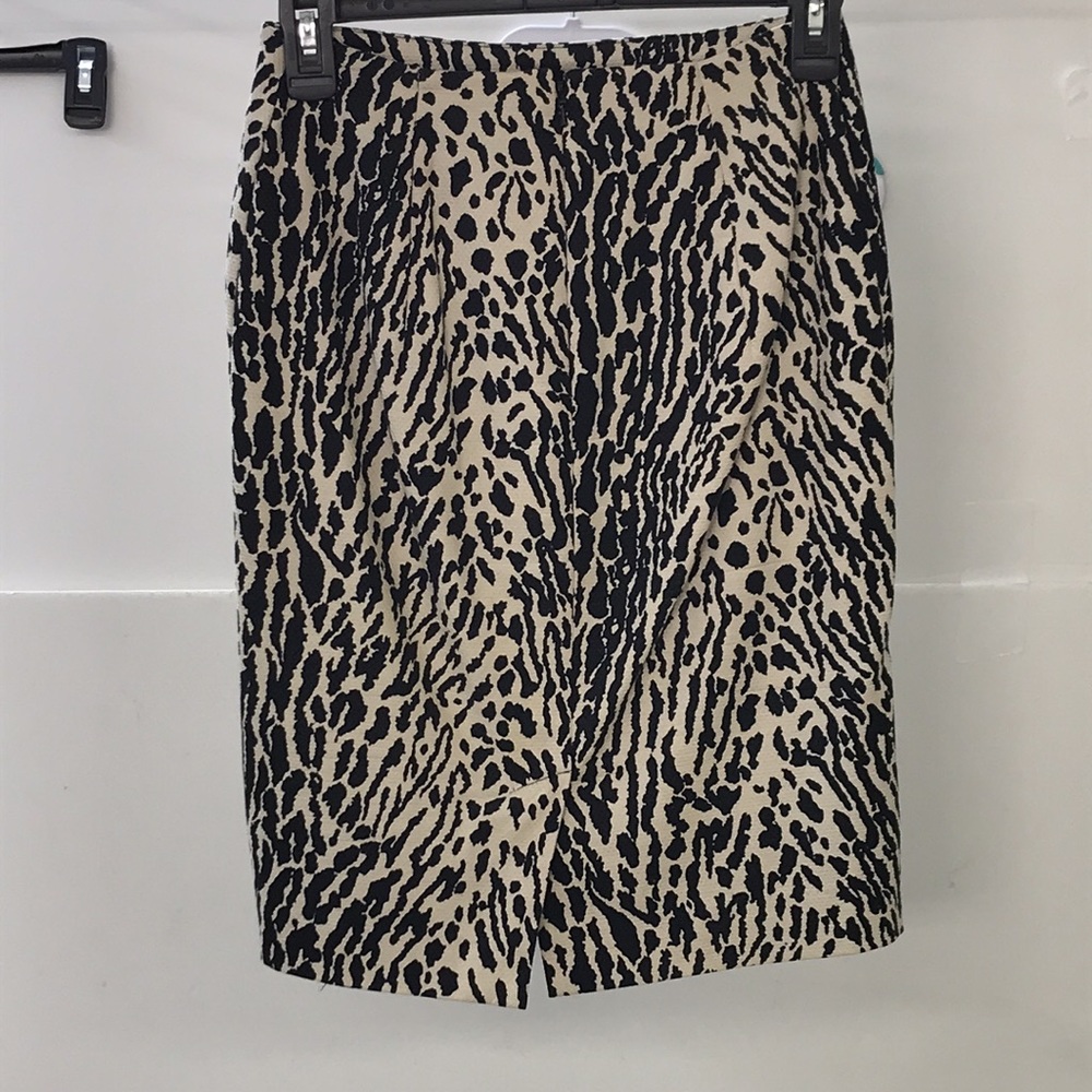 Talbots Ladies Skirt 2p Petites - Picture 3 of 8